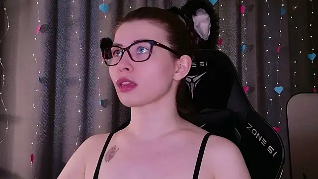 callmetori online show from 04/21/26, 11:05