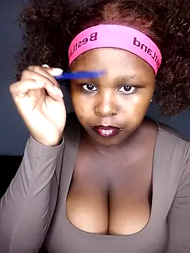 Dark Berry 26 online show from 12/15/25, 02:49