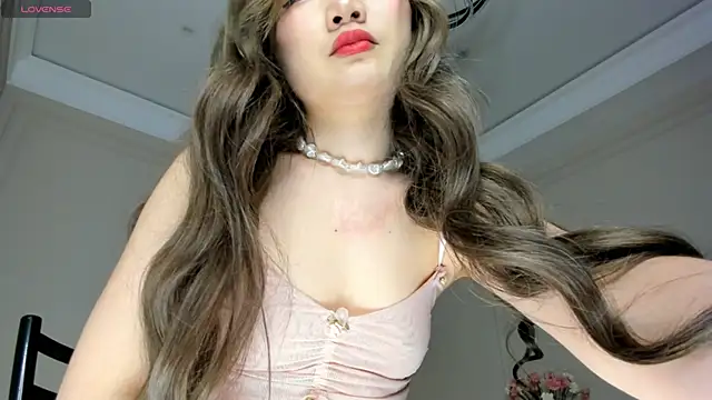 Snapshot of Xiao_Mei_ chatting on 03/22/25, 02:05 Xiao Mei online show from 03/22/25, 02:05