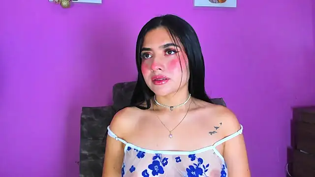 Snapshot of adara_johnson__ chatting on 01/12/25, 11:39 adara johnson online show from 01/12/25, 11:39