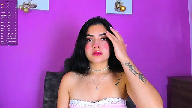 Snapshot of adara_johnson__ chatting on 01/13/25, 11:41 adara johnson online show from 01/13/25, 11:41