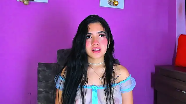 Snapshot of adara_johnson__ chatting on 01/22/25, 11:34 adara johnson online show from 01/22/25, 11:34