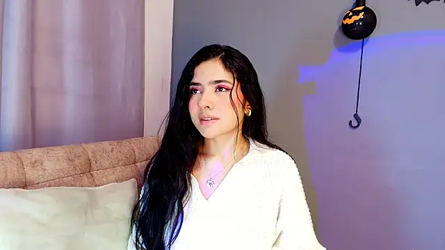 Snapshot of adara_johnson__ chatting on 10/08/25, 11:41 adara johnson online show from 10/08/25, 11:41