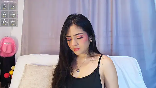 Snapshot of adara_johnson__ chatting on 12/03/25, 11:52 adara johnson online show from 12/03/25, 11:52