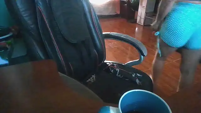 TRISH MILF online show from 12/27/24, 10:55