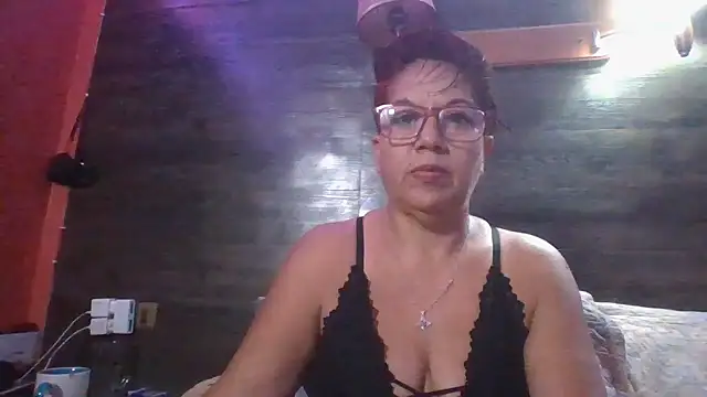 TRISH MILF online show from 02/18/25, 09:43