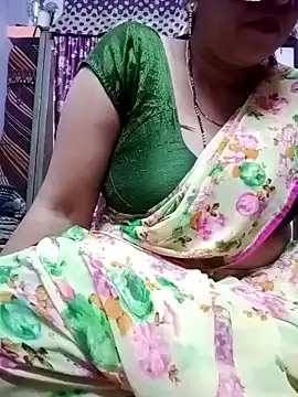 jiyahot1432 online show from 02/11/25, 10:26