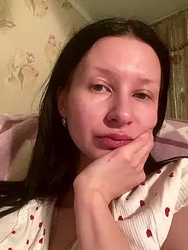 Snapshot of Starry_Siren chatting on 02/01/26, 02:04 Starry Siren online show from 02/01/26, 02:04