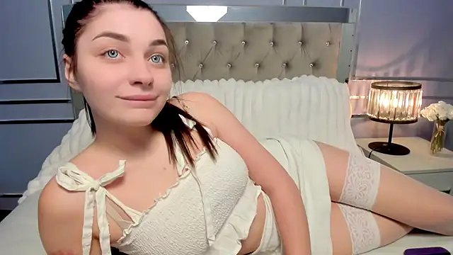 AngelinaWett online show from 02/24/25, 09:43