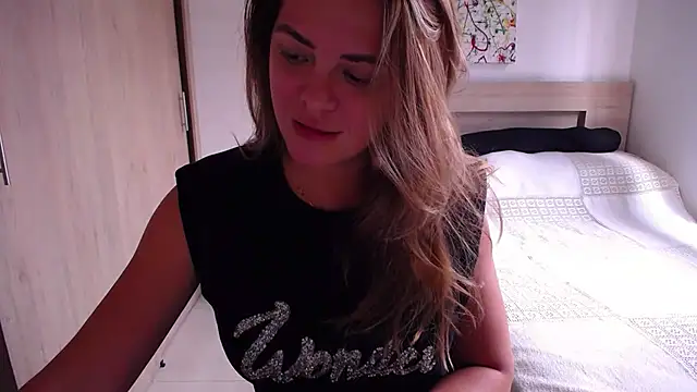 ParisW online show from 02/20/25, 05:51