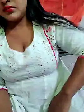 Snapshot of Ayesha_mahi chatting on 12/06/24, 08:59 Ayesha mahi online show from 12/06/24, 08:59