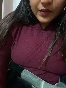 Snapshot of Ayesha_mahi chatting on 01/05/25, 11:37 Ayesha mahi online show from 01/05/25, 11:37