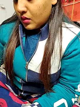 Snapshot of Ayesha_mahi chatting on 01/08/25, 09:10 Ayesha mahi online show from 01/08/25, 09:10