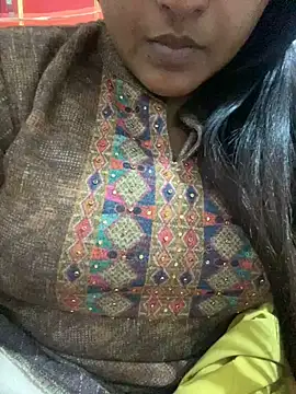 Snapshot of Ayesha_mahi chatting on 01/10/25, 11:33 Ayesha mahi online show from 01/10/25, 11:33