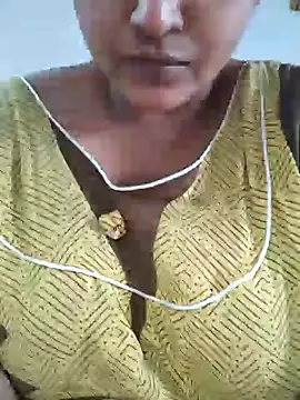 Snapshot of Ayesha_mahi chatting on 01/19/25, 02:47 Ayesha mahi online show from 01/19/25, 02:47