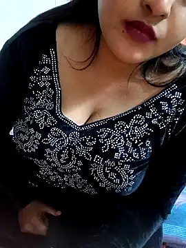 Snapshot of Ayesha_mahi chatting on 01/19/25, 01:33 Ayesha mahi online show from 01/19/25, 01:33