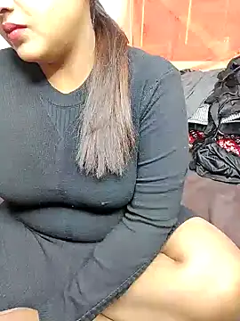 Snapshot of Ayesha_mahi chatting on 01/23/25, 09:08 Ayesha mahi online show from 01/23/25, 09:08