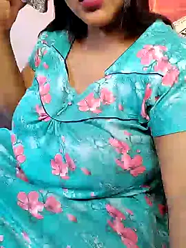 Snapshot of Ayesha_mahi chatting on 02/01/25, 06:54 Ayesha mahi online show from 02/01/25, 06:54