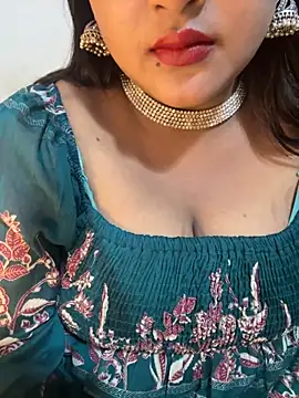 Snapshot of Ayesha_mahi chatting on 10/19/25, 01:56 Ayesha mahi online show from 10/19/25, 01:56