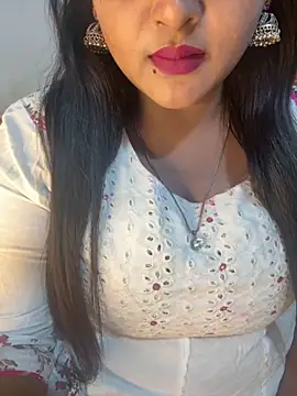 Snapshot of Ayesha_mahi chatting on 11/01/25, 11:01 Ayesha mahi online show from 11/01/25, 11:01