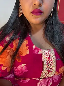 Snapshot of Ayesha_mahi chatting on 11/06/25, 08:37 Ayesha mahi online show from 11/06/25, 08:37