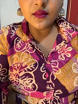 Snapshot of Ayesha_mahi chatting on 11/07/25, 09:53 Ayesha mahi online show from 11/07/25, 09:53