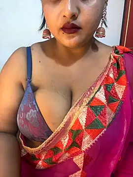 Snapshot of Ayesha_mahi chatting on 11/26/25, 10:05 Ayesha mahi online show from 11/26/25, 10:05