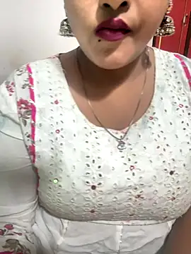 Snapshot of Ayesha_mahi chatting on 12/02/25, 07:25 Ayesha mahi online show from 12/02/25, 07:25