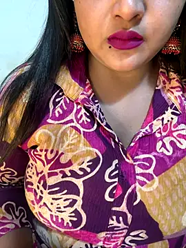 Snapshot of Ayesha_mahi chatting on 12/04/25, 09:18 Ayesha mahi online show from 12/04/25, 09:18