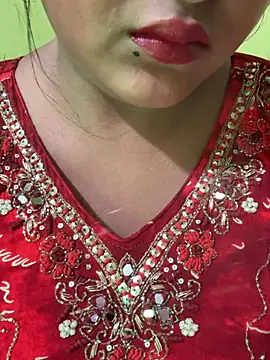 Snapshot of Ayesha_mahi chatting on 07/15/26, 07:02 Ayesha mahi online show from 07/15/26, 07:02