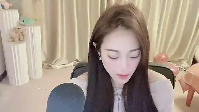 Daisy-77 online show from 01/22/25, 06:41