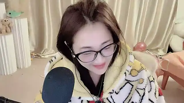 Daisy-77 online show from 01/24/25, 08:54