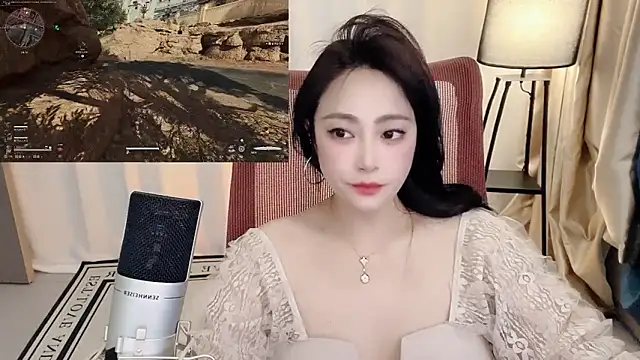 Snapshot of Daisy-77 chatting on 06/03/26, 01:14 Daisy-77 online show from 06/03/26, 01:14