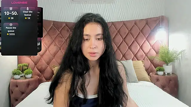 Mile Madeline online show from 10/02/25, 07:04