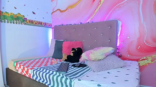 Daisy  rose online show from 01/25/25, 02:14