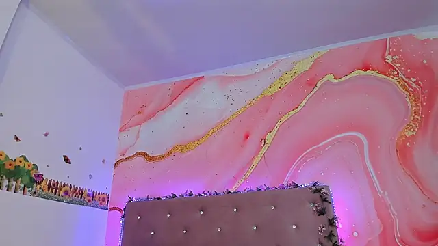 Daisy  rose online show from 02/06/25, 10:59