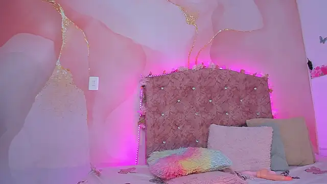 Daisy  rose online show from 02/13/25, 05:11