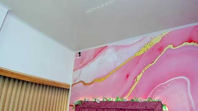 Daisy  rose online show from 04/23/26, 02:57