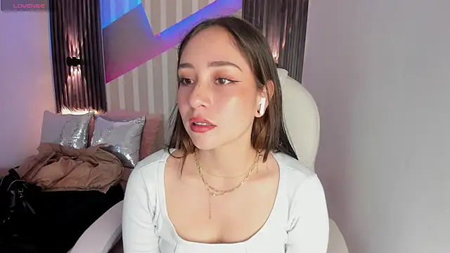 emily layton online show from 02/10/25, 02:37