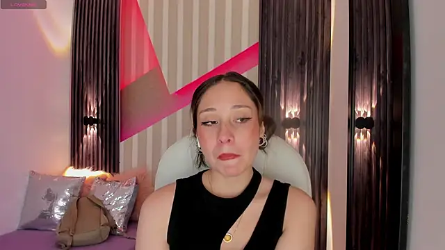 emily layton online show from 03/13/25, 02:01