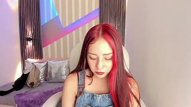 emily layton online show from 11/04/25, 02:38