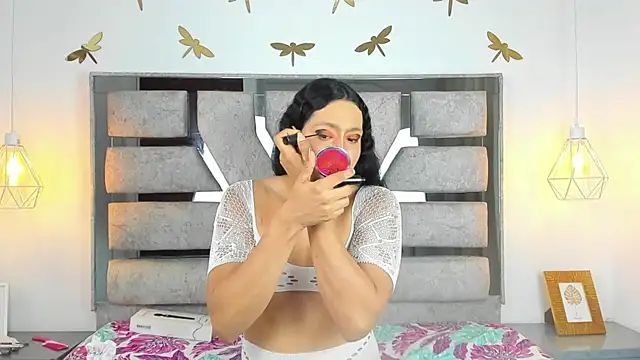 Alison Chan  online show from 12/18/25, 04:13