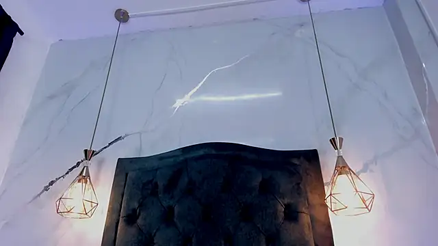 Snapshot of annyvans chatting on 11/25/25, 09:37 annyvans online show from 11/25/25, 09:37