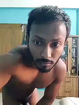 Snapshot of HunkyAriyan chatting on 12/12/24, 10:02 HunkyAriyan online show from 12/12/24, 10:02