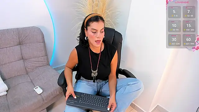 Ada Monroe10 online show from 09/15/25, 01:33