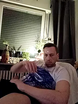 Snapshot of Jastra chatting on 11/12/25, 07:57 Jastra online show from 11/12/25, 07:57