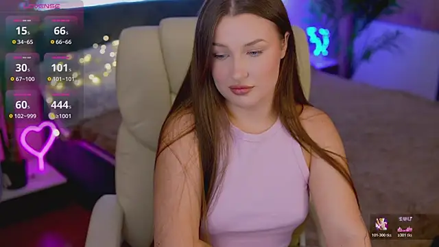 Snapshot of OneLaya chatting on 10/22/25, 09:25 OneLaya online show from 10/22/25, 09:25