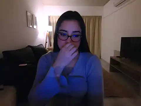 Snapshot of maliamiller chatting on 07/17/26, 10:14 maliamiller online show from 07/17/26, 10:14