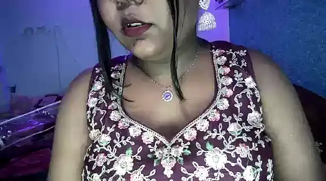 expression queen online show from 01/05/25, 11:48