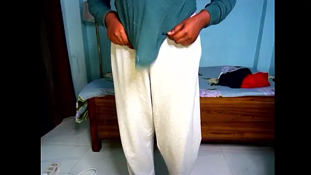 expression queen online show from 02/03/26, 03:17